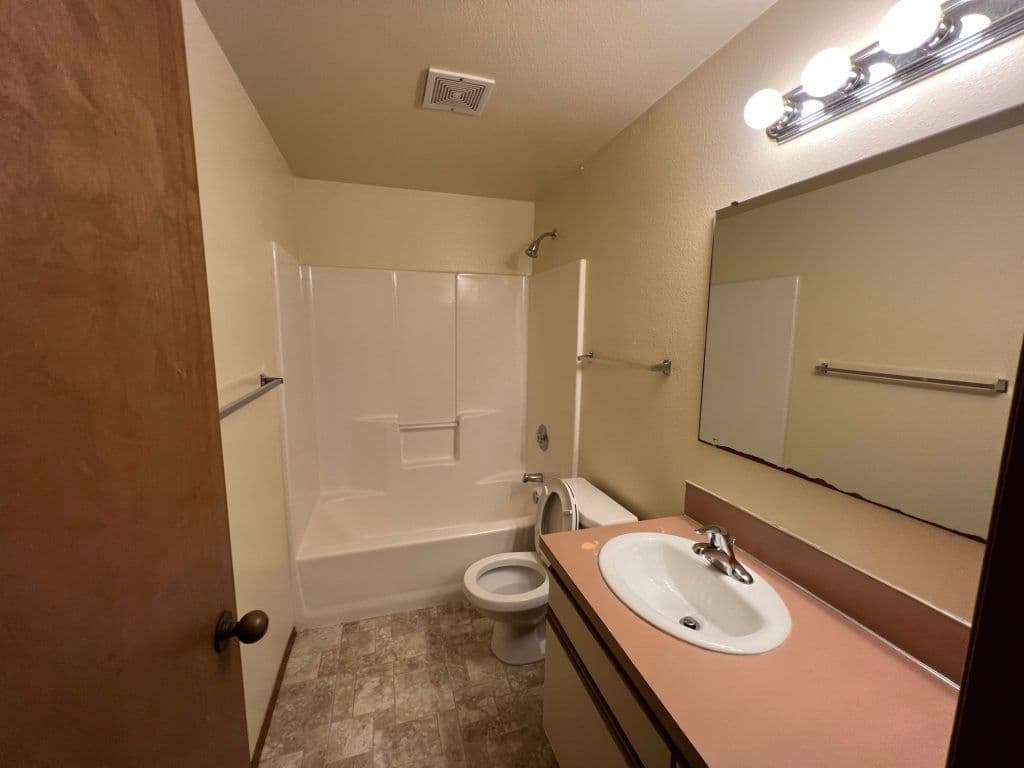 Property Sales & Lease Image